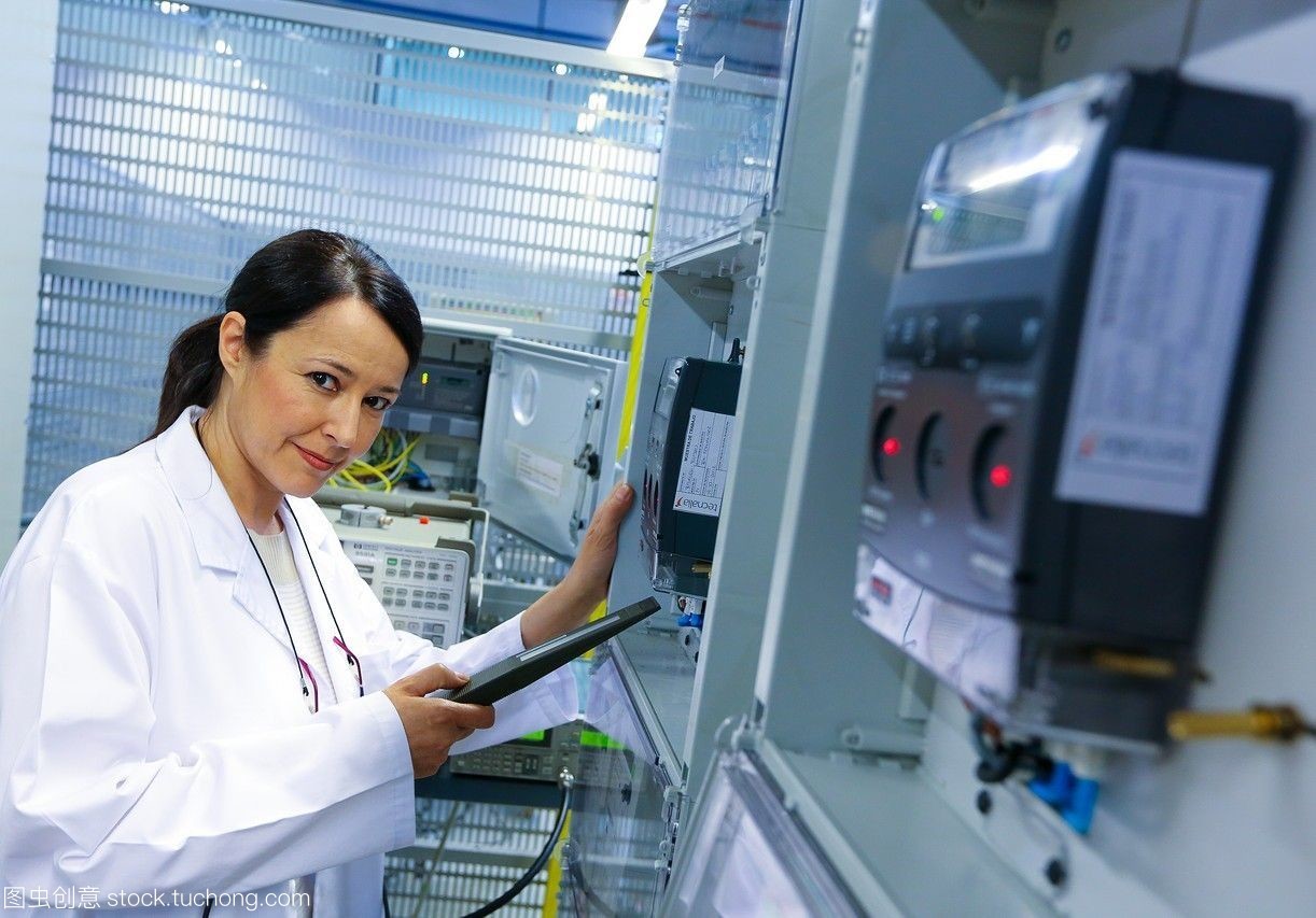 研究員。電器柜性能計(jì)數(shù)器。低壓微網(wǎng)絡(luò)。用于智能電網(wǎng)和智能電表的測試和證書服務(wù)。電力電子設(shè)備認(rèn)證。技術(shù)服務(wù)行業(yè)。tecnaliaresearch&innovationbizkaiabasquecountry,西班牙。